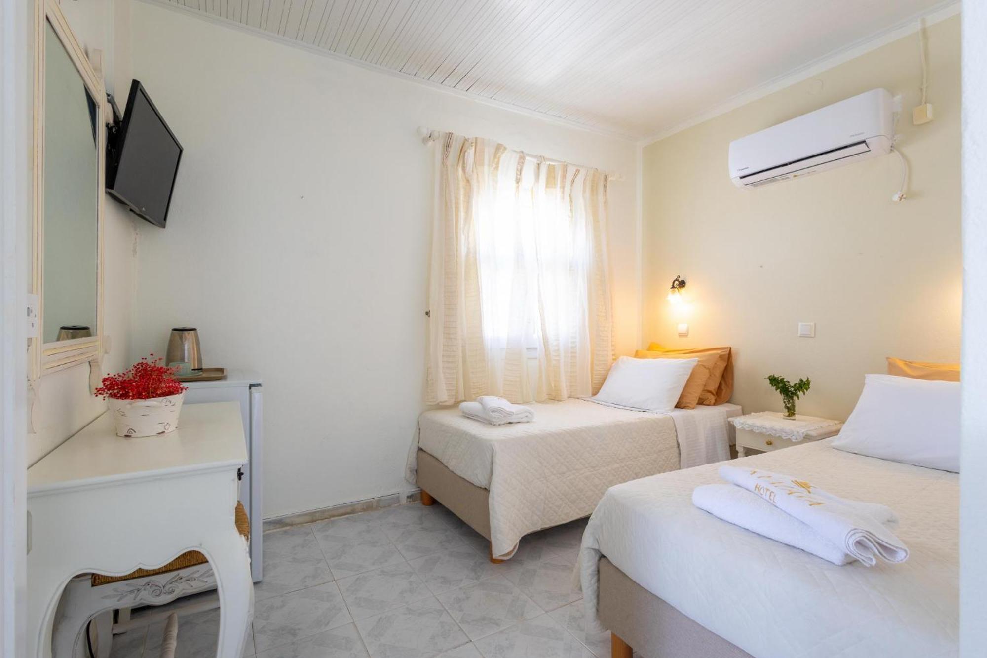 Kymata Hotel Naxos City Екстериор снимка