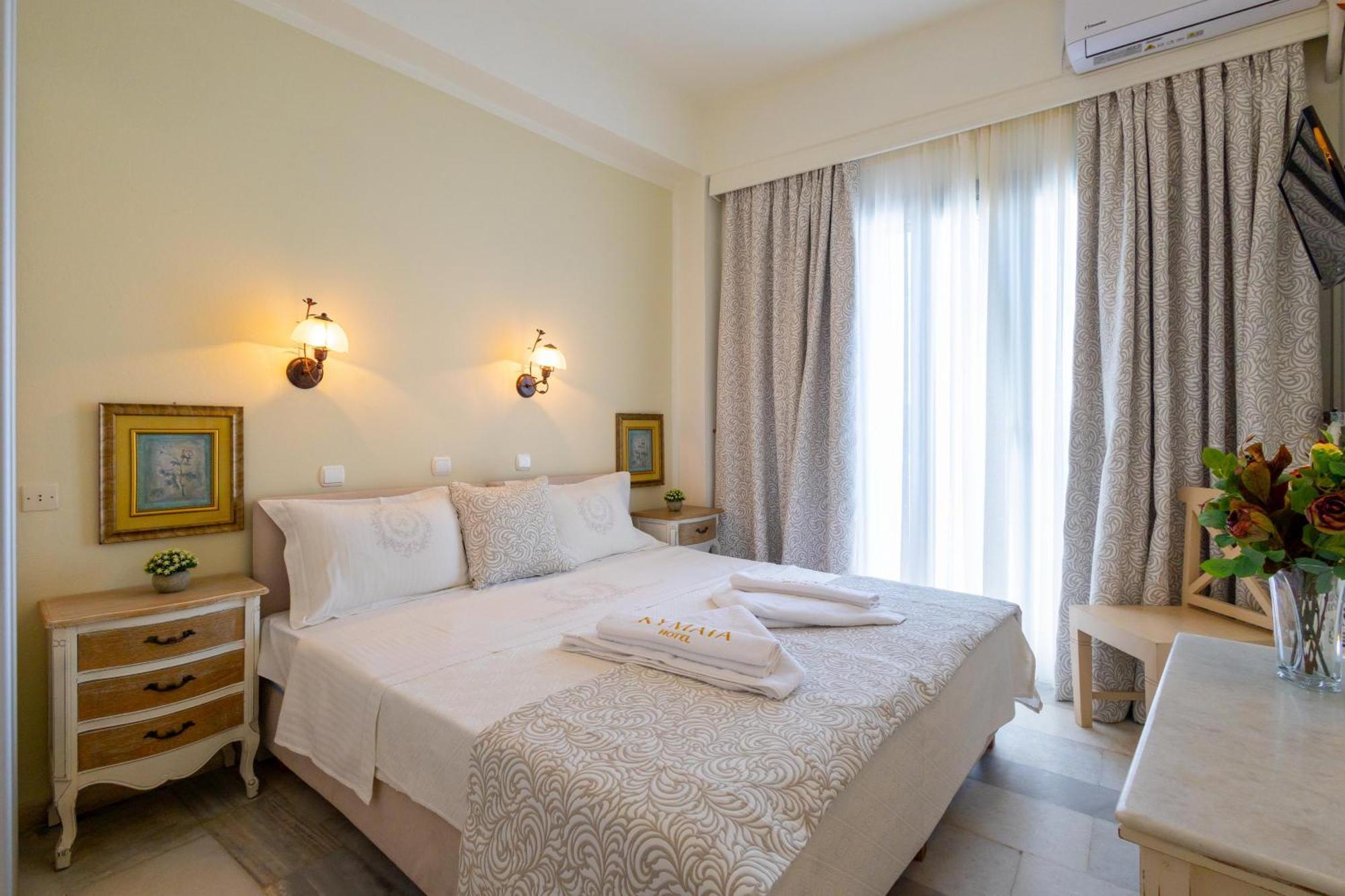 Kymata Hotel Naxos City Екстериор снимка