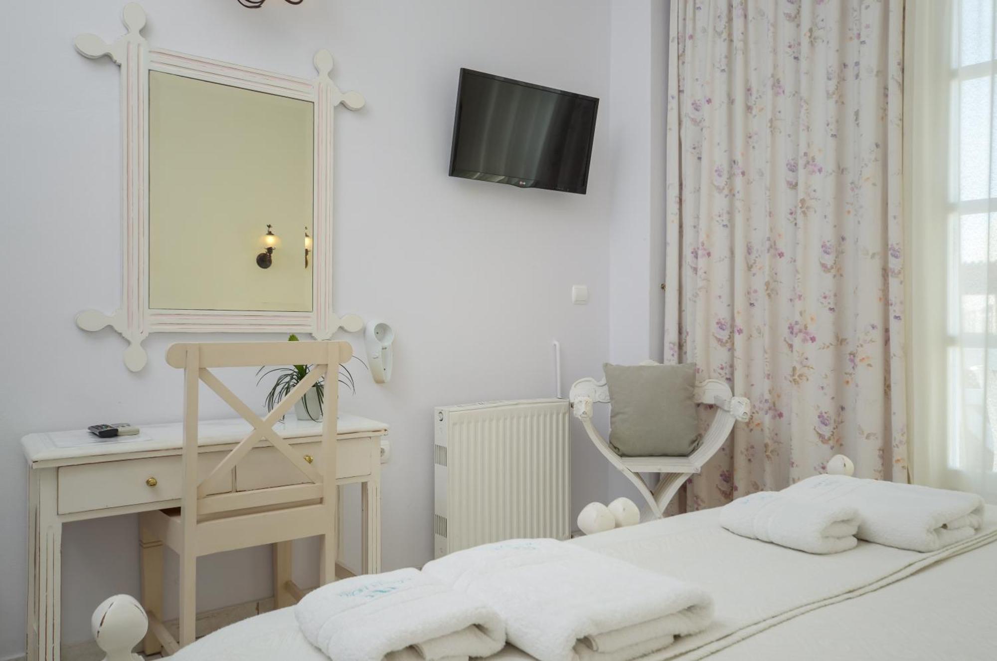 Kymata Hotel Naxos City Екстериор снимка