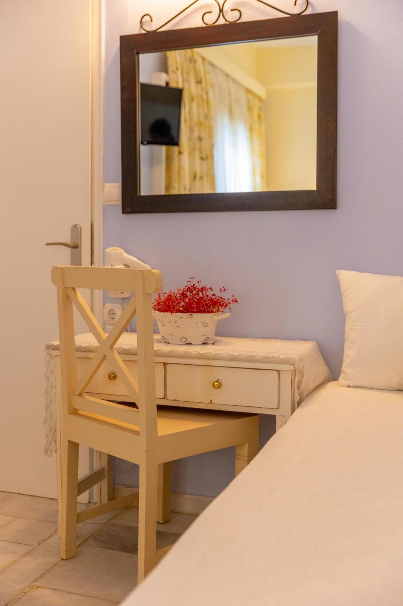 Kymata Hotel Naxos City Екстериор снимка