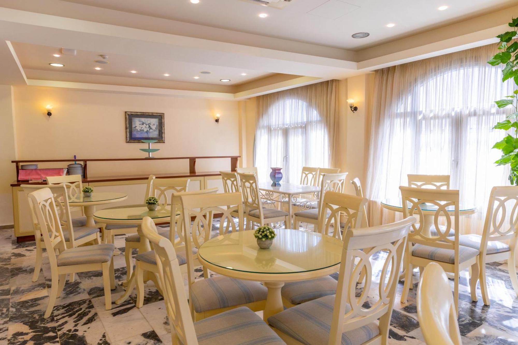 Kymata Hotel Naxos City Екстериор снимка